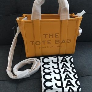 Marc Jacobs Mini Leather Bag 💯 authentic